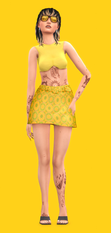 bauhauzzz:IS THAT MY SIM IN RAINBOW?a sims CAS challenge by @hufflepuff-sim tagged by @itsmariejanel