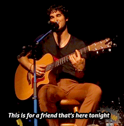 lauren-lopez-is-my-spirit-animal:  eeldercunningham: Darren sings Good Ol’ Moon for Lauren Lop