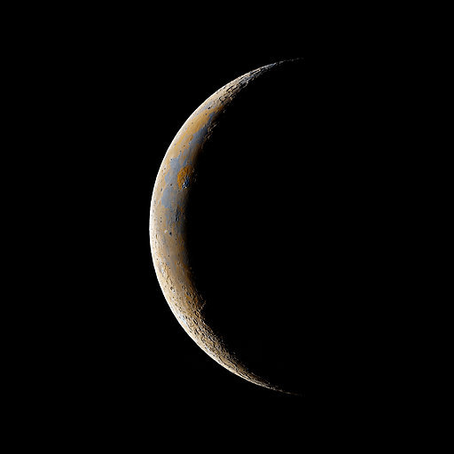 astronomyblog:   98% waning gibbous Moon |  11% waning crescent Moon  by Bartosz