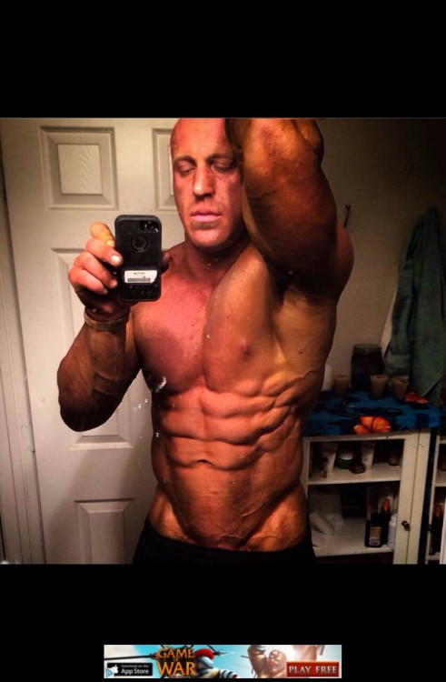 happilysweetfury:  Alex fuller