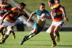 giantsorcowboys:  Hot Up And Comer! Andrew Fluker of Mid Canterbury Easily Glides Pat Waikato At The National Sevens Tournament! Get Your Game On, Baby! 