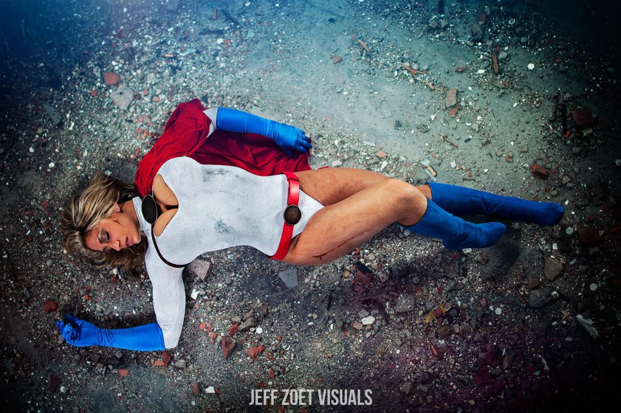 jadedragoncosplay:  Power Girl Cosplay Here’s a reason to be a fan of Jeff Zoet