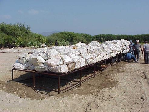 gateclothes:  2.3 ton Cocain busted in a plane, was going to US from Colombia