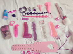 littleprincesschloe:  a picture of my full toy collection, I’m still missing so many things :3 