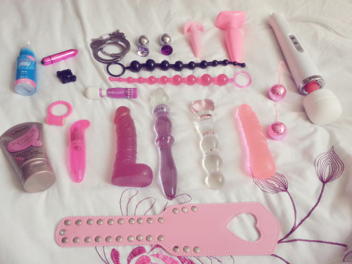 littleprincesschloe:  a picture of my full toy collection, I’m still missing so many things :3   Just a few of the things I would get for you…..