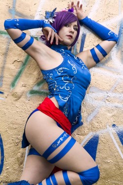 hotcosplaychicks:  Psylocke Vogue by HollyGloha Check out http://hotcosplaychicks.tumblr.com for more awesome cosplay 