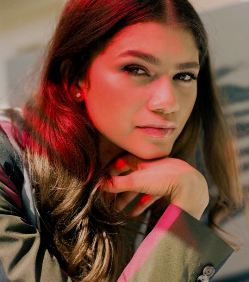 Porn Pics zedayacoleman:    ZENDAYA COLEMANPhotographed