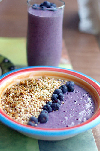 beautifulpicturesofhealthyfood:  Blueberry Oatmeal Smoothie…RECIPE