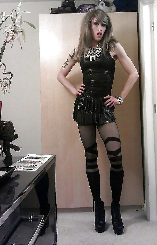 Midget emo domina skinny