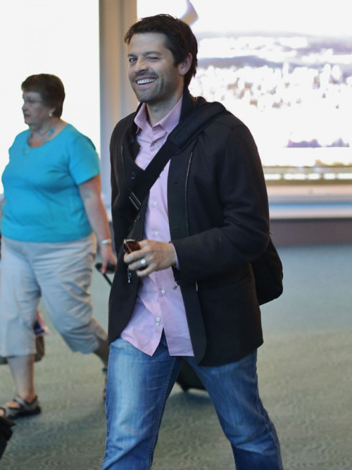 Misha Being An Adorable Dork At Airports, And Being Pleased With Himself About It.
