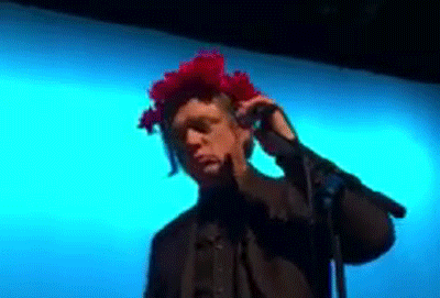 kaltsektion:Blixa with my flower crown; last Lament show [28.12.2015]