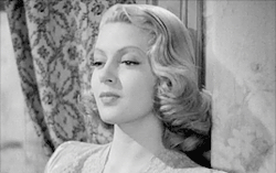  Lana Turner as Sheila Regan in Ziegfeld