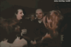 coma-morning:  Marilyn Manson kissing Billy