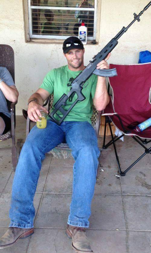 servant4alphas:  thecruelcowboy:  Fuck yeah, I wanna lick those fucking boots!  Impossible