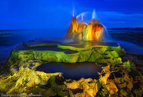 odditiesoflife:The Amazing Fly GeyserFly Geyser is not a very well known tourist attraction, even to
