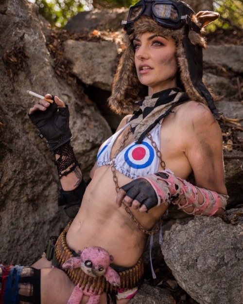 zombiearkham:  lovelyladylynn