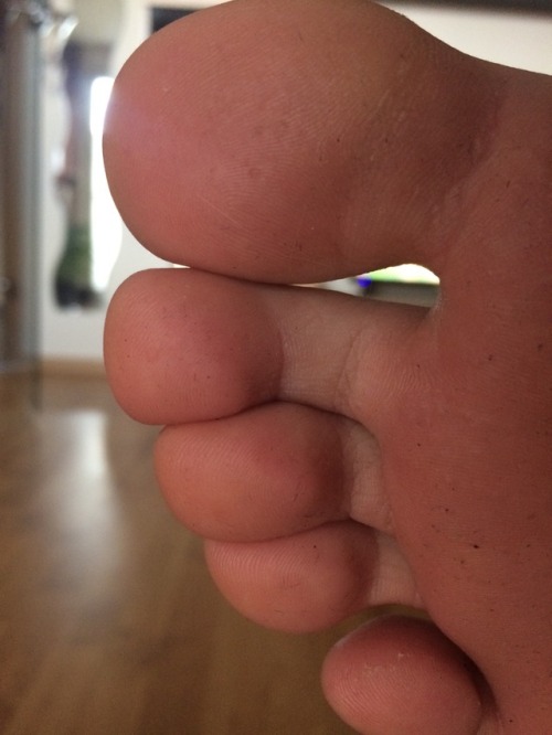feetgirly94:Toes