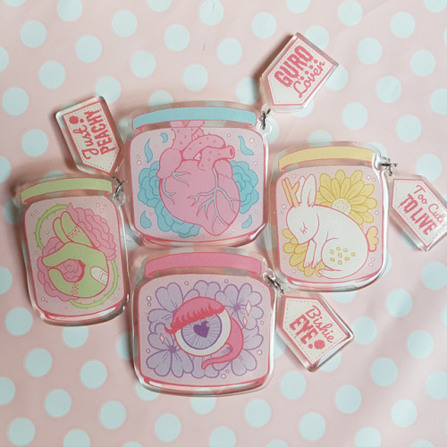 Updated my shop with a bunch of paste gore and cute apparel! Here’s a link: http://cuttlesworth.stor