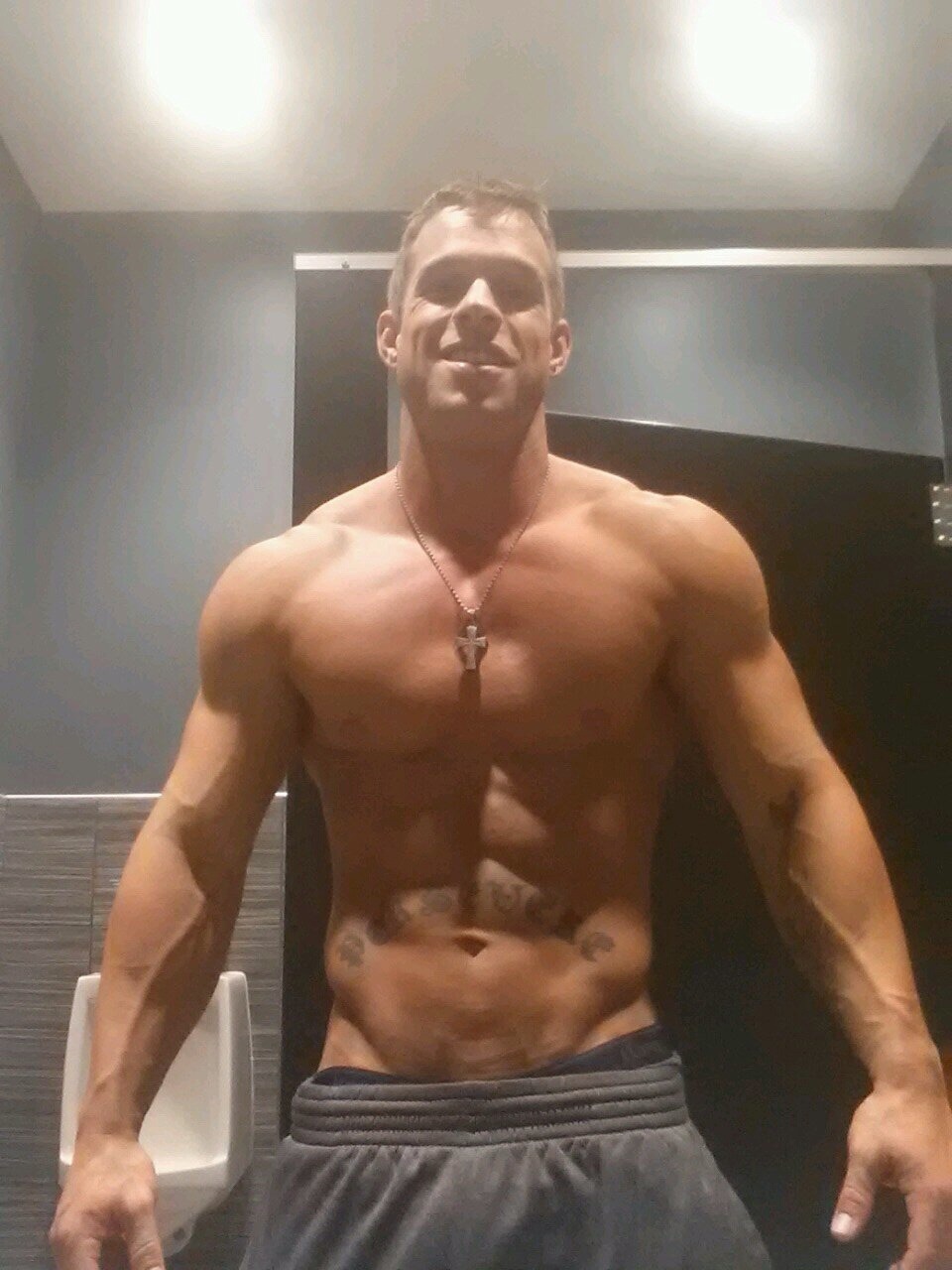 exclusivekiks:  Tanner Whitlock 🔥🔥   Follow me:  http://exclusivekiks.tumblr.com/