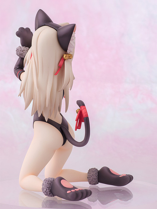 goodsmilecompanyunofficial:  1/8th Scale Illya: Beast style from the anime series Fate/kaleid liner Prisma Illya 2wei Herz!, by AQUAMARINE. Available on the Good Smile Online Shop till October 20th 2016! 