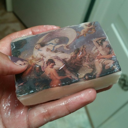 brrrat-girl: look at this beautiful bar of soap omg