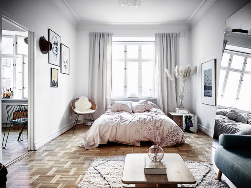  1 Room Apartment With Lots Of Texture | Goteborg, SwedenLayout:(Source: entrancemakleri.se, Photos 