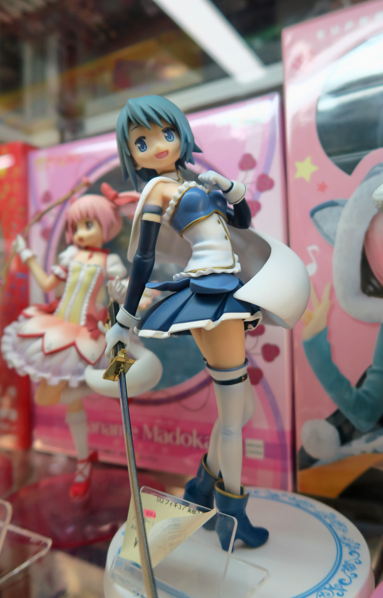 ninetail-fox:  Japanese figure dolls ,Akihabara 