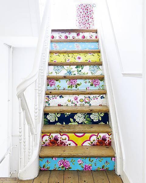 thisoldapt:  Use a mix of fun (and free!) wallpaper scraps to wake up stair risers