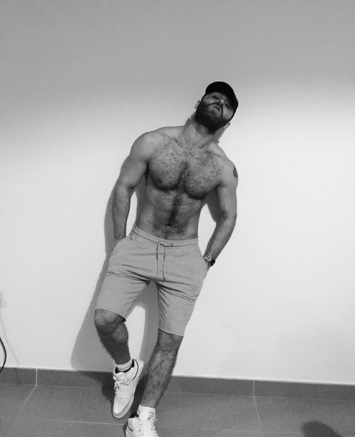 beardburnme:  qwissen Instagram