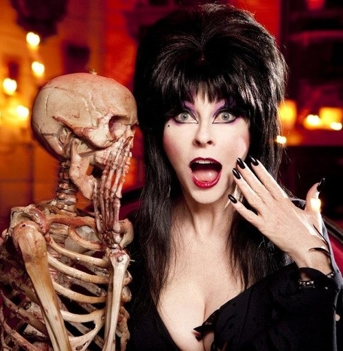 izzy-bd - Inspirado em Elvira, Mistress of the Dark,...