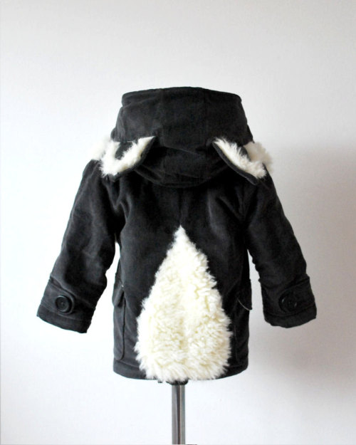 descendingfrost:  garethmallorys:  phosphorescent:  sosuperawesome:  Fox, wolf, bee and ladybird coats by OliveAndVince on Etsy  BRB having a baby so I can dress it up like this.  @voldieshorcrux do I even have to say it  @pineapplepoop for our babies.