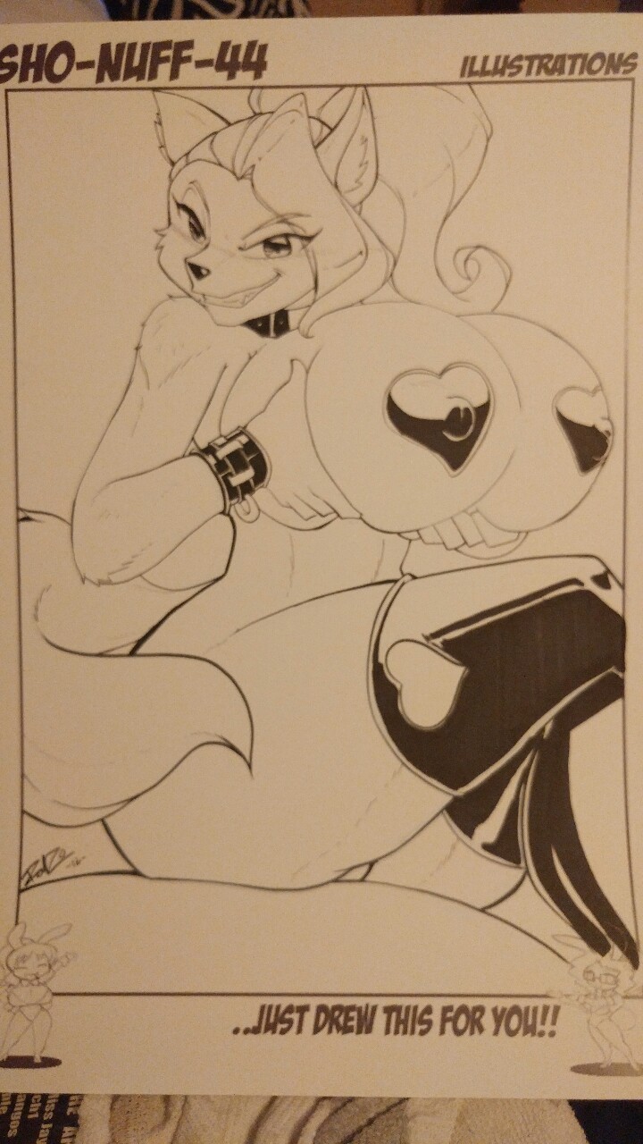 lil-mizz-jay:  Shared a table with ShoNuff44 at BronyCon 2016 and got him to draw