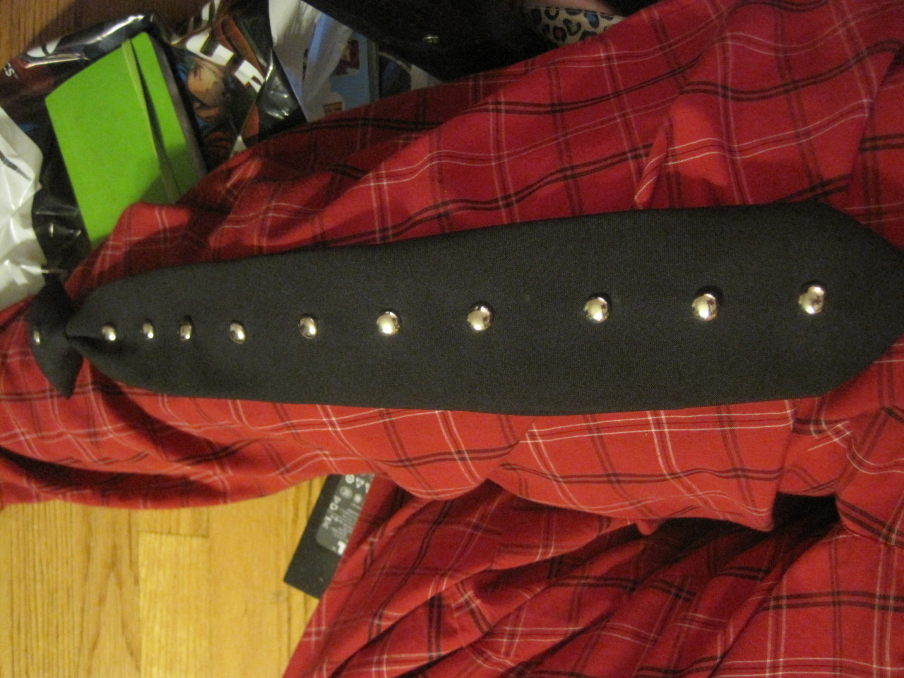 donnerdontcosplay:  Today I worked on Black Tiger/Ebitetsu’s tie :D  I got a clip
