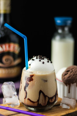 Fullcravings:  Bailey’s Ice Cream Coffee