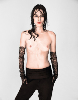 celebhunterextra:  Keira Knightly Topless