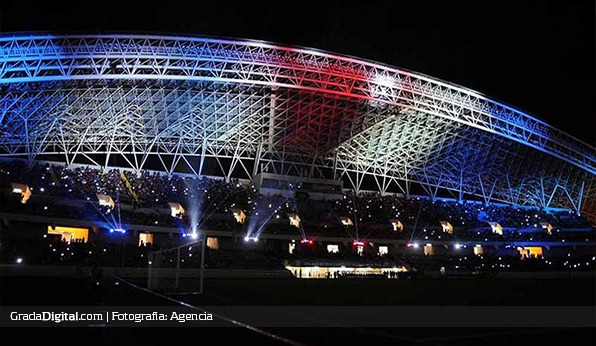 vinotintosoy:  VENEZUELA TRIUNFA EN SU DEBUT ANTE COSTA RICA  La selección de Venezuela