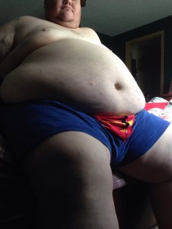 superchublover91:  smother-me-in-ur-blubber:  Damn. What a sexy blubber boy. Send your blubber body submissions to: Hunting4bigfun@gmail.com  I have all his videos :)