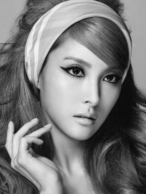 squid-chip-deactivated20150202:  KARA’s Gyuri for SURE Magazine November. 2014 