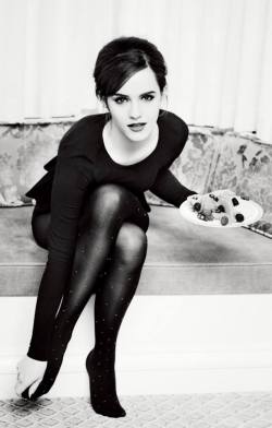 bestpantyhose:  Emma Watson! 