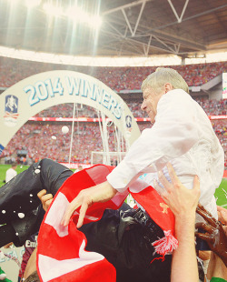 arsenal-gooner:  Arsene Wenger.