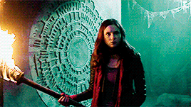 elena-gilbert:amy pond meme: (2/3) colors↳  green
