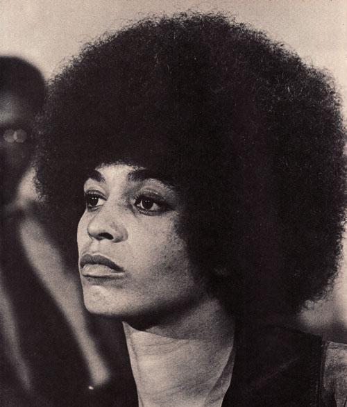 kosmicbutterfly:  kosmicbutterfly: Fro-tastic! I love a really big afro. And, while