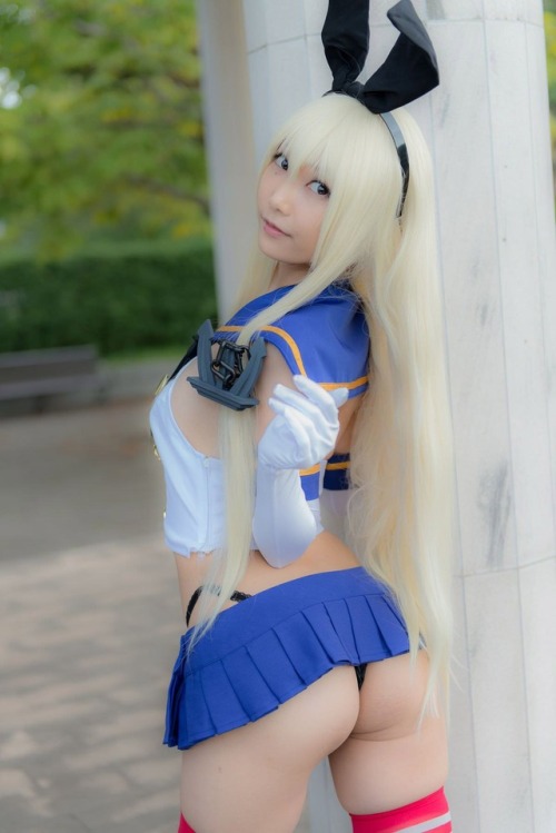 comitan: cosplaygonewild:Schoolgirl bunny lenfried