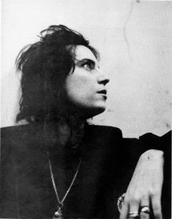 pattismithandrobertmapplethorpe:  Patti Smith