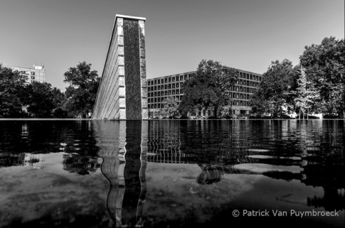 patrickvanpuymbroeck: Invaliden Park BerlinCamera CoolpixA