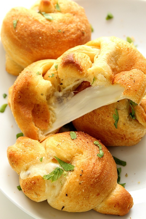 foodffs:  Stuffed Garlic Knots Recipe Really nice recipes. Every hour. Show me what