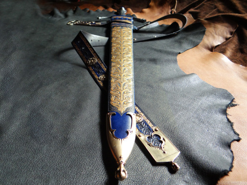  Greetings! I’d like to share my latest completed commission, a scabbard for the Vorpal sword,