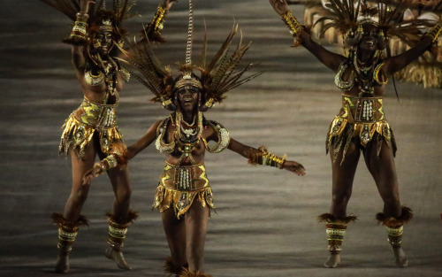 normaanreedus: Black is beauty -Mangueira|Carnaval 2016|Rio de Janeiro|Brasil My first post with 1