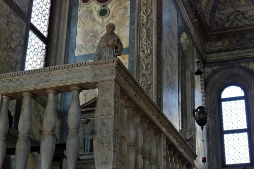 speciesbarocus:Santa Maria dei Miracoli, Venice.> Photos by Darren Milligan.