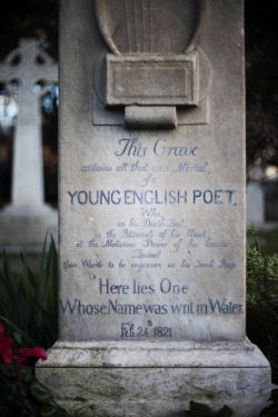 aritakesphotos:Keats grave